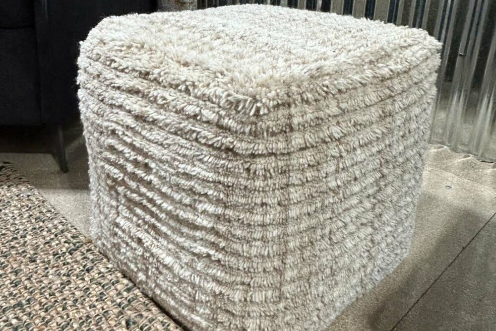 pouf en laine
